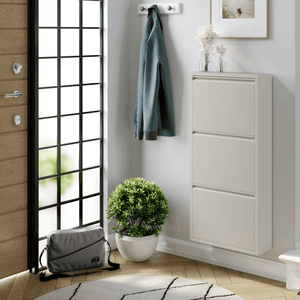 Soft beige schoenenkast in hal