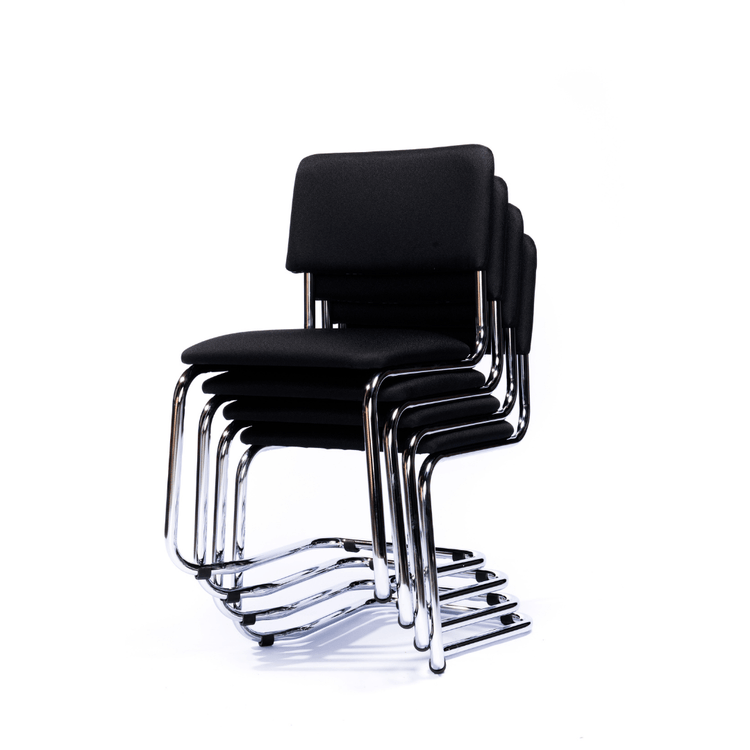 Stapelbare conferentiestoel Iris in zwart en chroom uitvoering