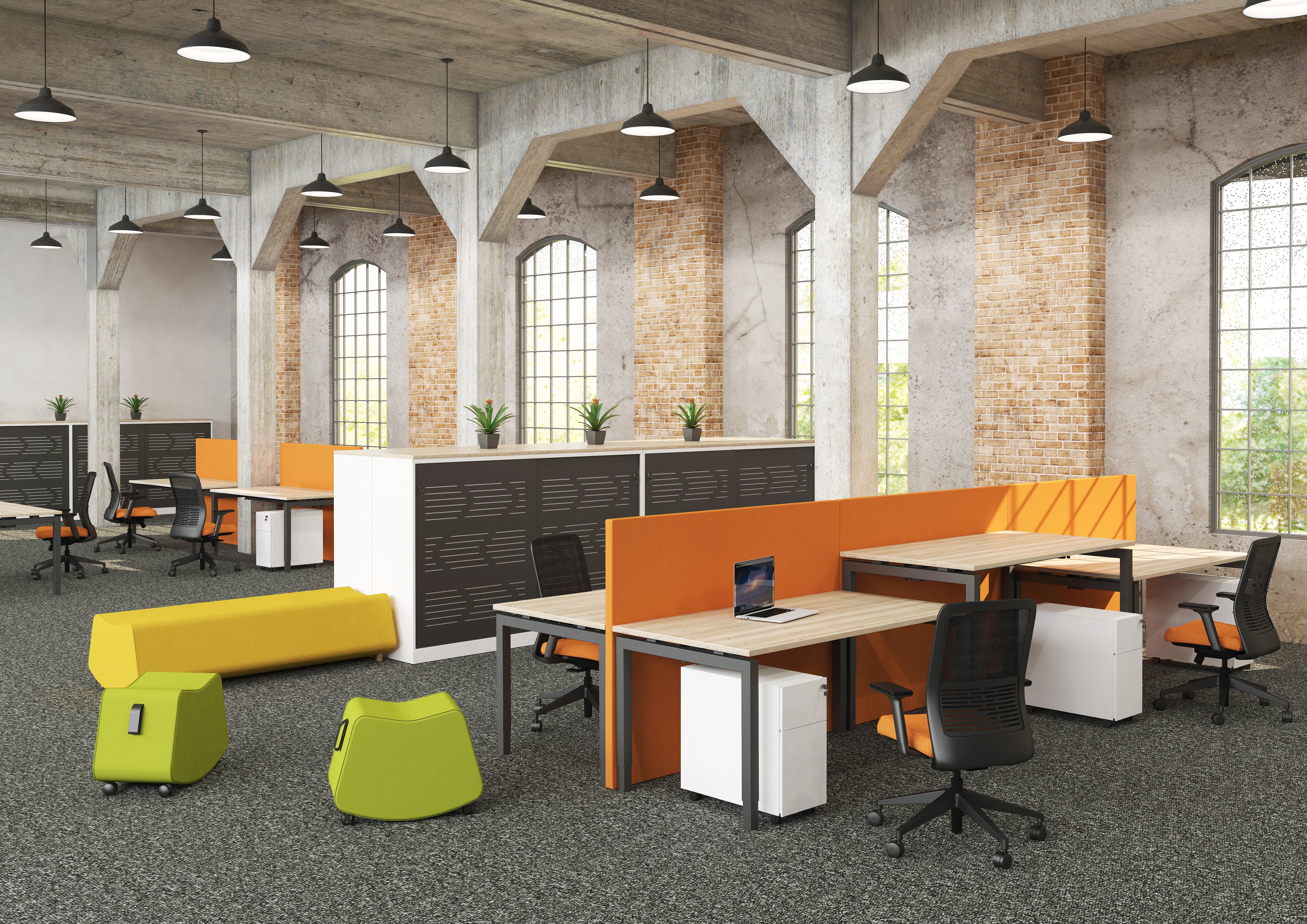  Easy 4 bureau met zwart onderstel en eiken wit blad