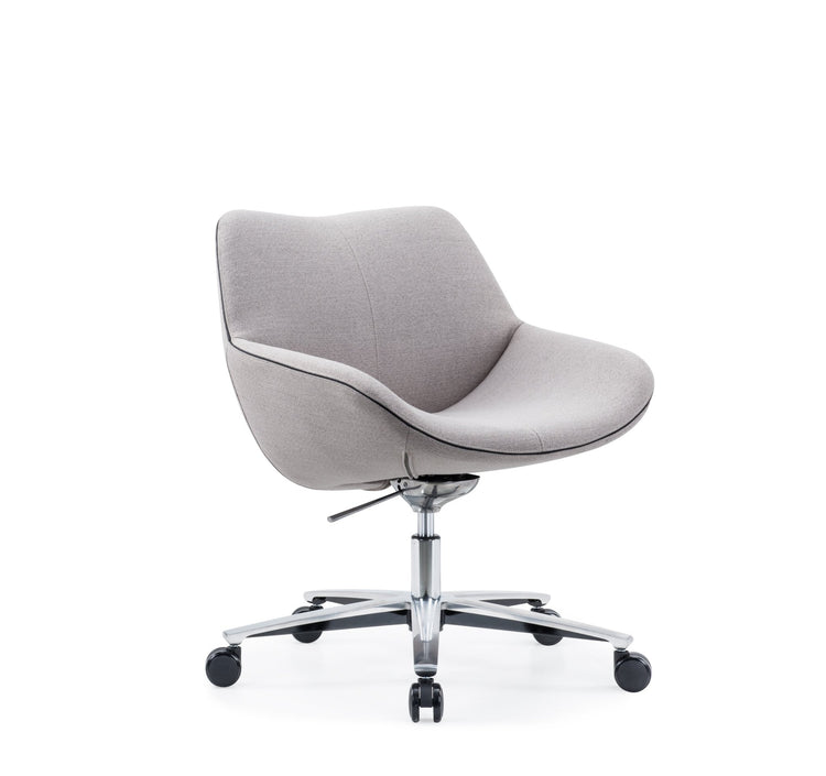 Lichtgrijze conferentiestoel geschikt voor kantoren en overleg van Ceha Europe