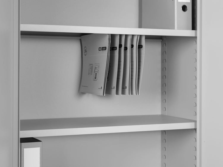 Binnenaanzicht draaideurkast CH met overzichtelijke indeling